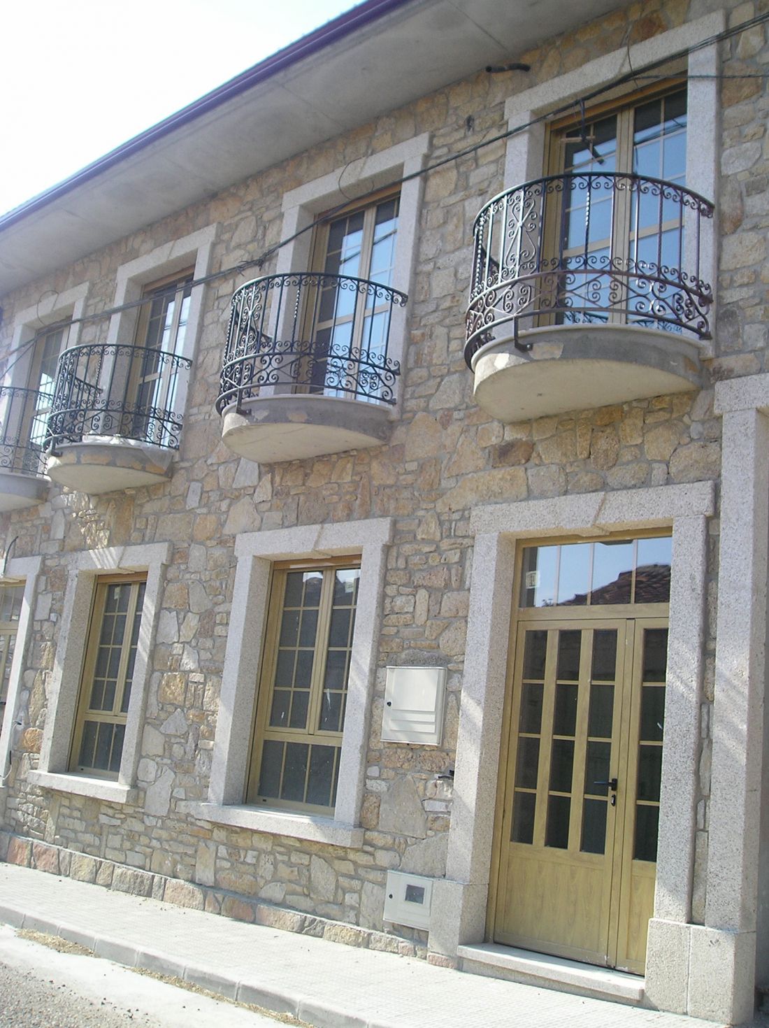 Ventanas metálicas en Zamora